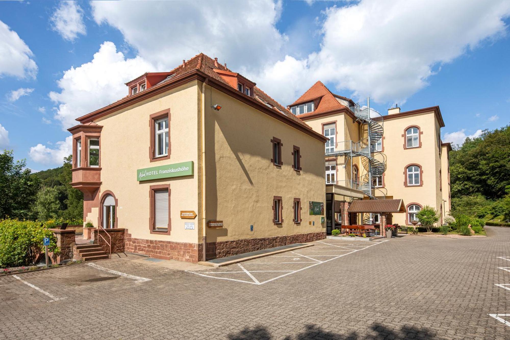 Roomingtons Hotel Franziskushoehe Lohr Bagian luar foto
