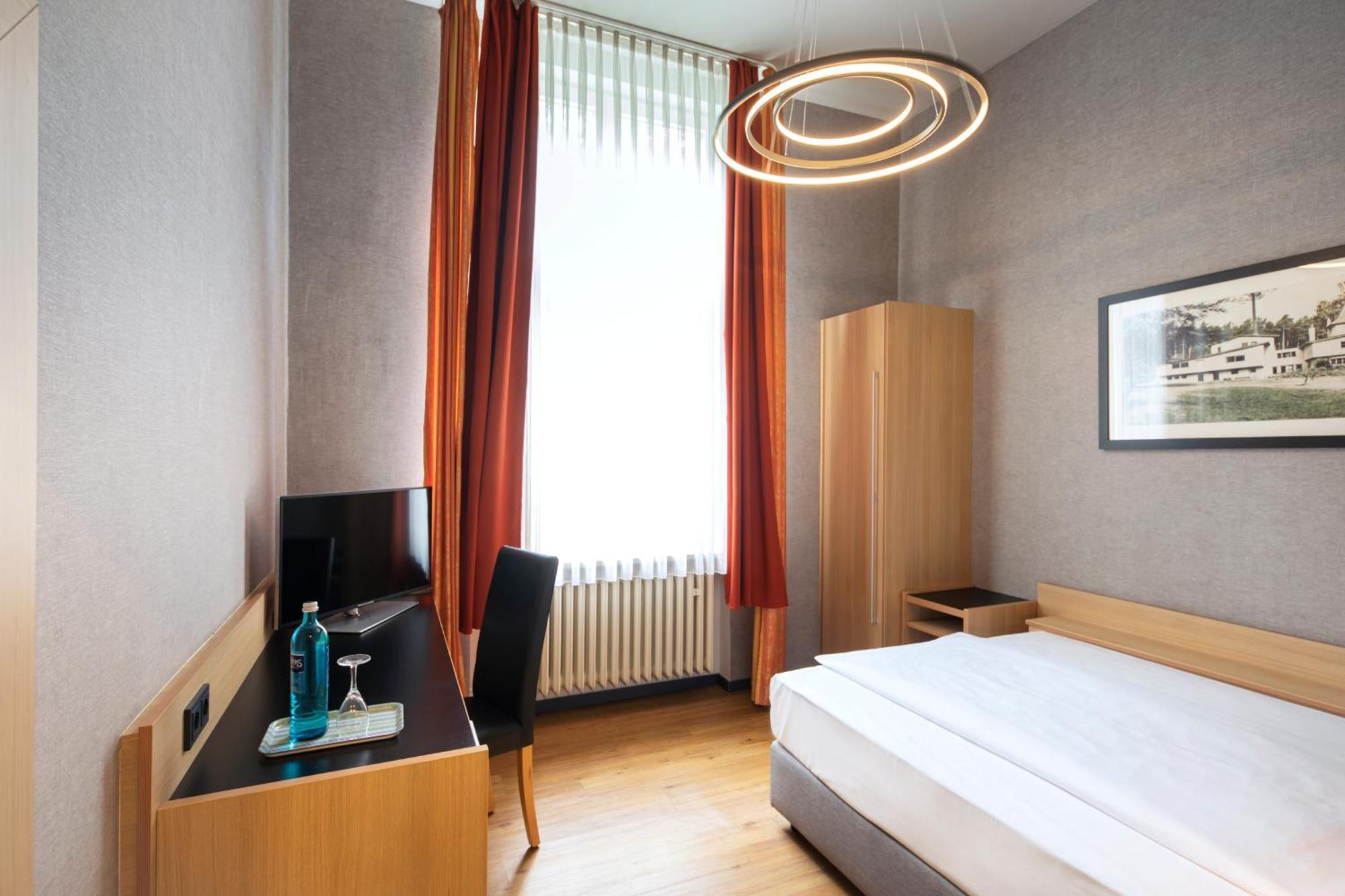 Roomingtons Hotel Franziskushoehe Lohr Bagian luar foto